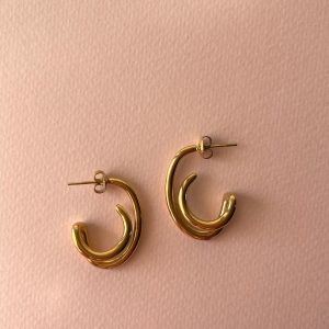 Maira hoops