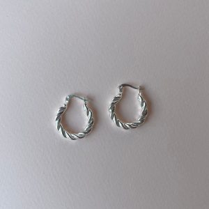 Twisted hoops
